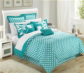 Turquoise 7-Piece Floral Bed in a Bag Comforter Set