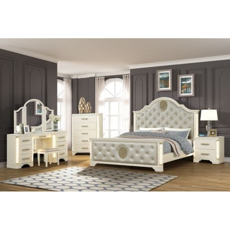 Traditional Luxury Bedroom Set