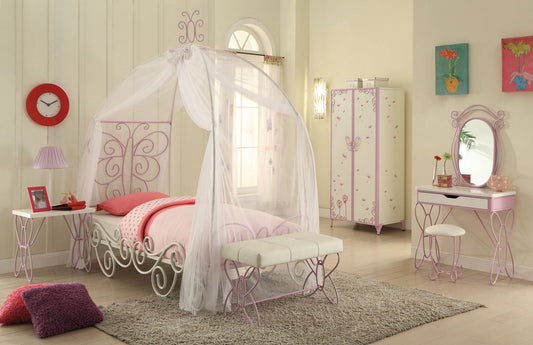 Contemporary Canopy Bed